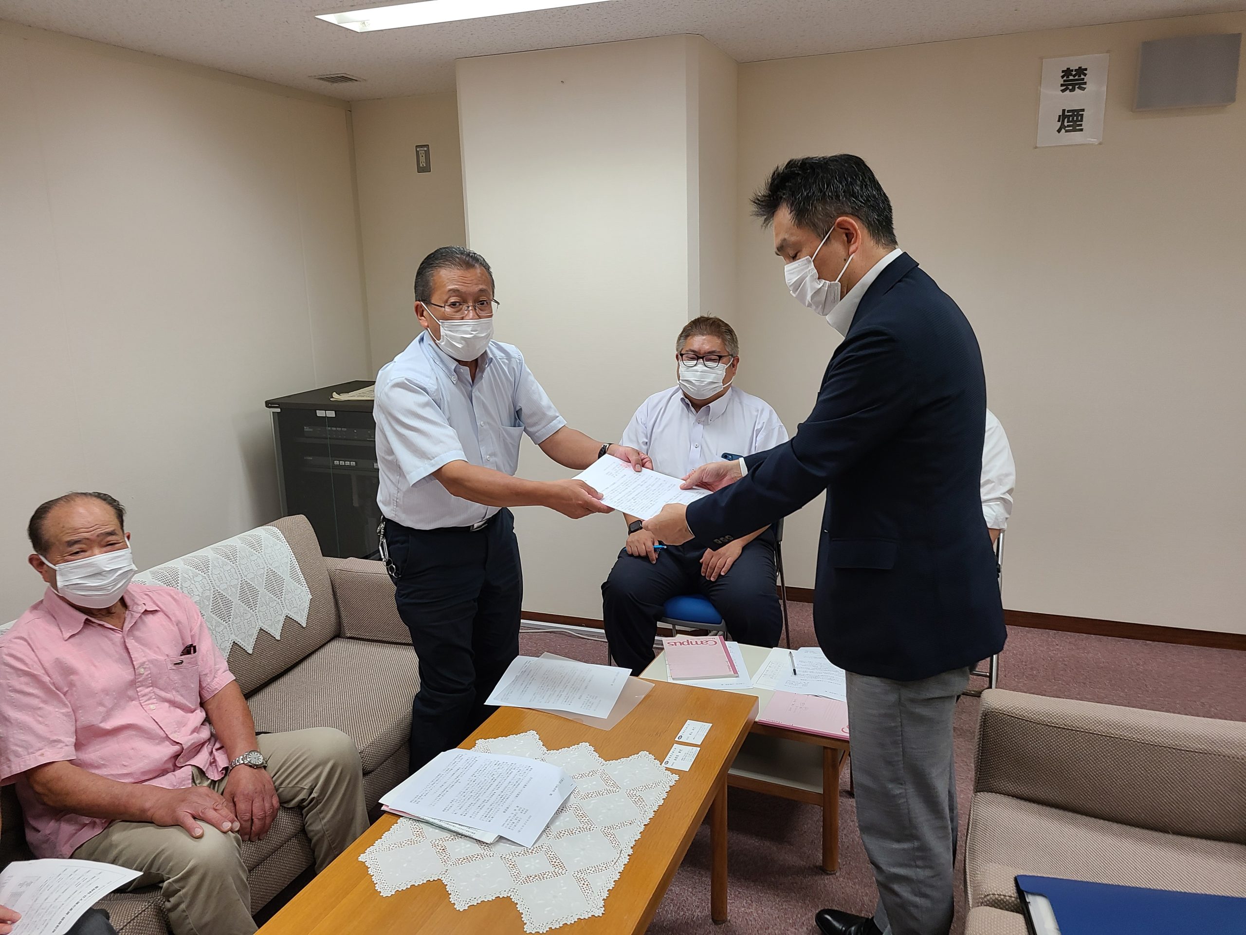 業者の苦境や要求を区政に反映させよう！江東区経済課に要望書提出