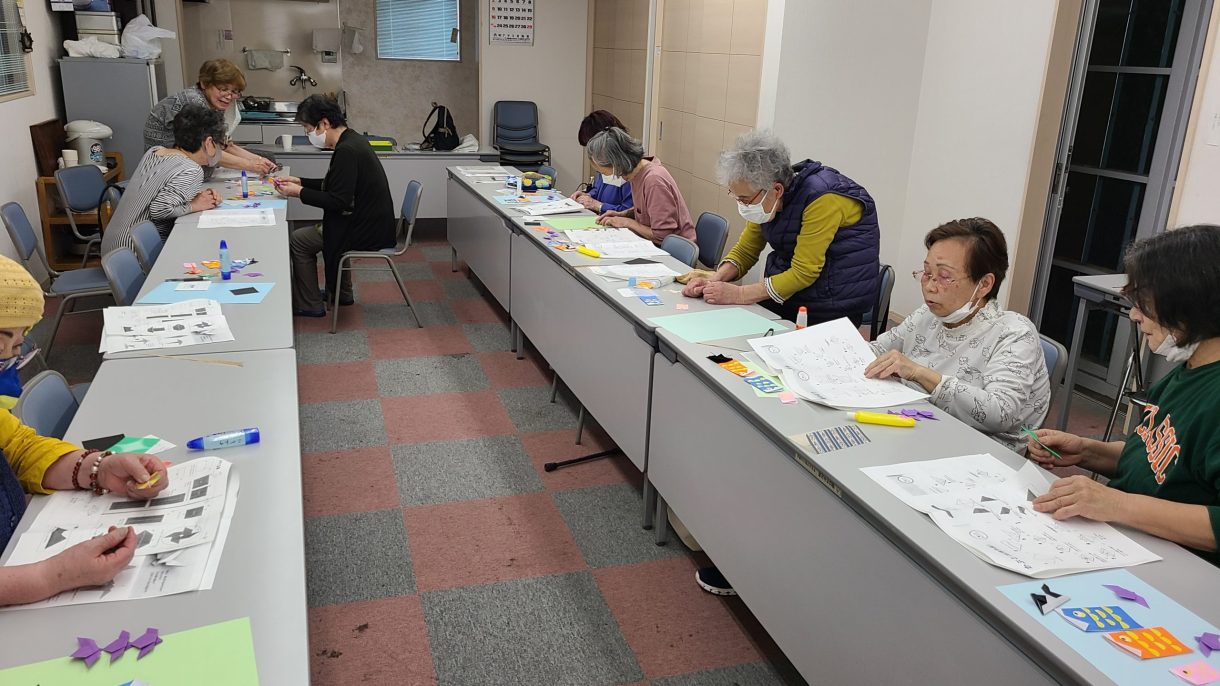 楽しみながら脳トレしよう！婦人部　折り紙教室